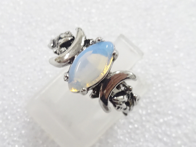 JAPANESE KIMONO / ANTIQUE COLORED STONE RING (SIZE 10.5)